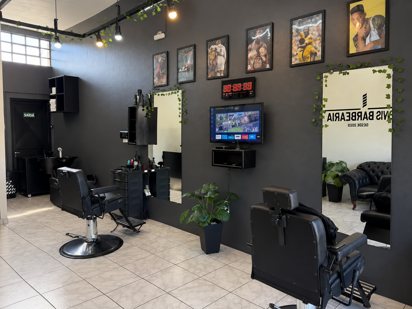 Recepção da Lewis Barbearia
